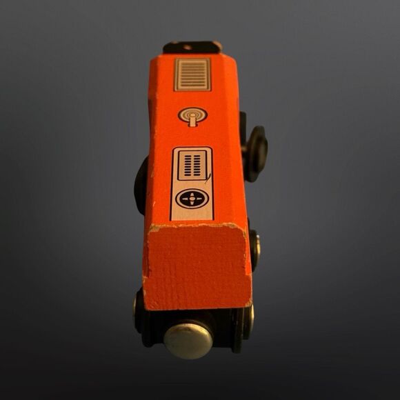 Battat Wooden Engine Train Classic & Compatible Wooden Toy Train Car B4 - Picture 6 of 7